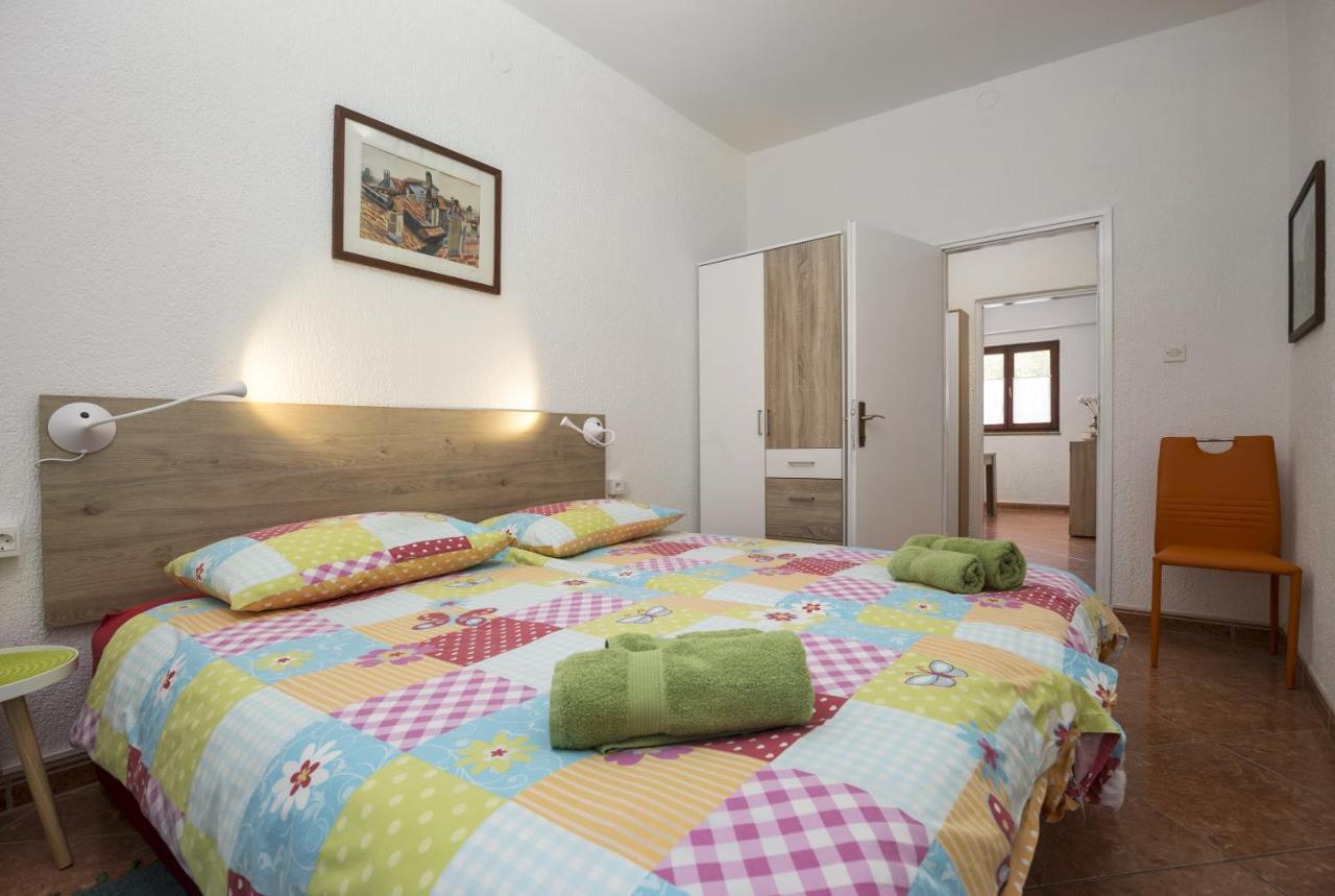 רוביני Karmelo Appartment Davorka מראה חיצוני תמונה