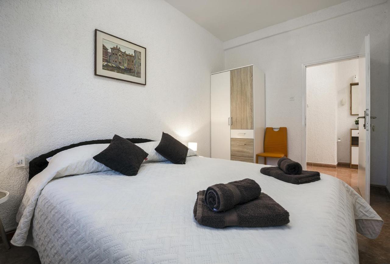 רוביני Karmelo Appartment Davorka מראה חיצוני תמונה